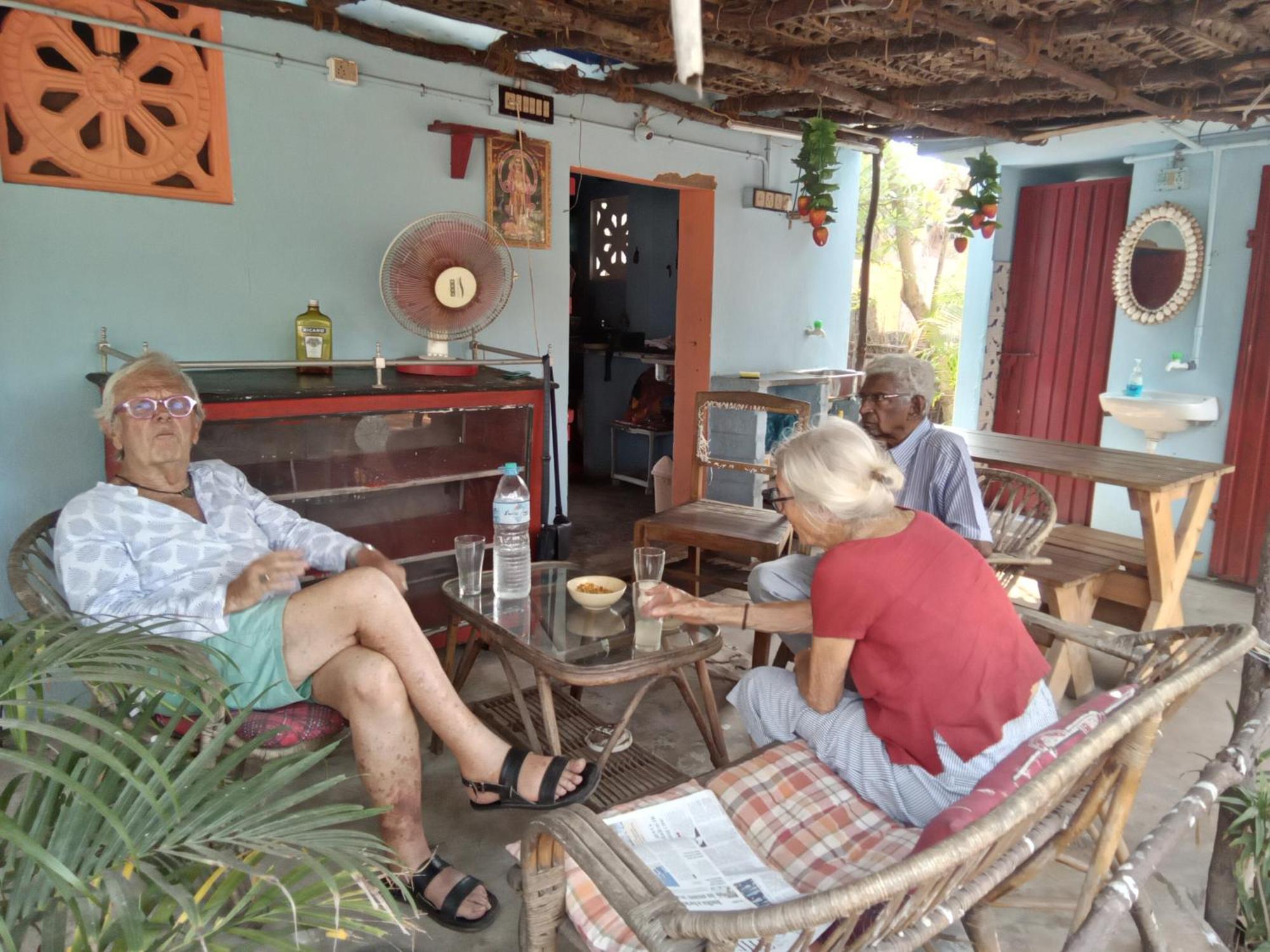 Valentine Budget Guest House Kottakuppam Kültér fotó