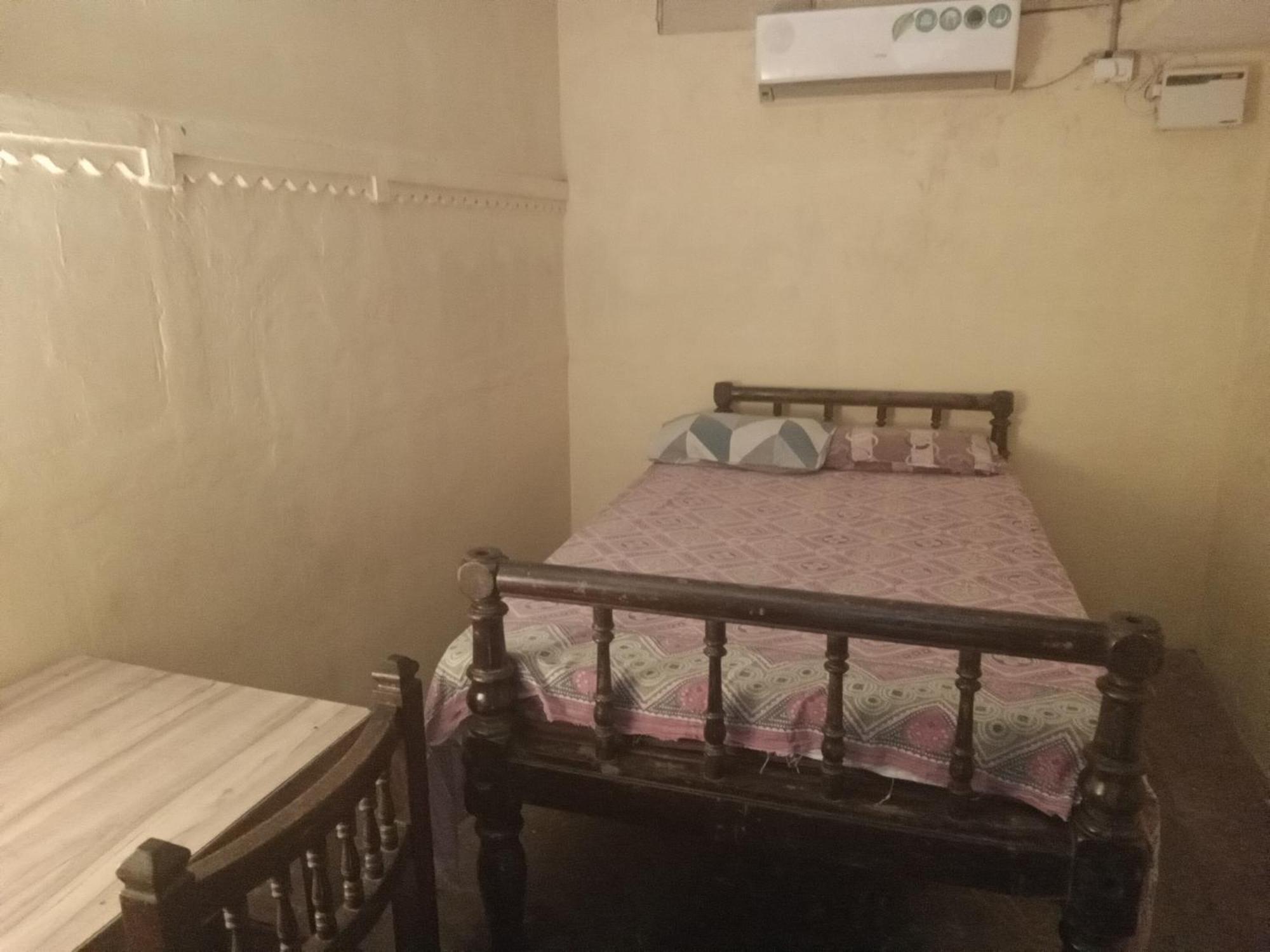 Valentine Budget Guest House Kottakuppam Kültér fotó